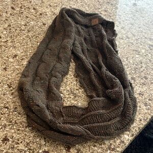 C.C Brown Knit Scarf